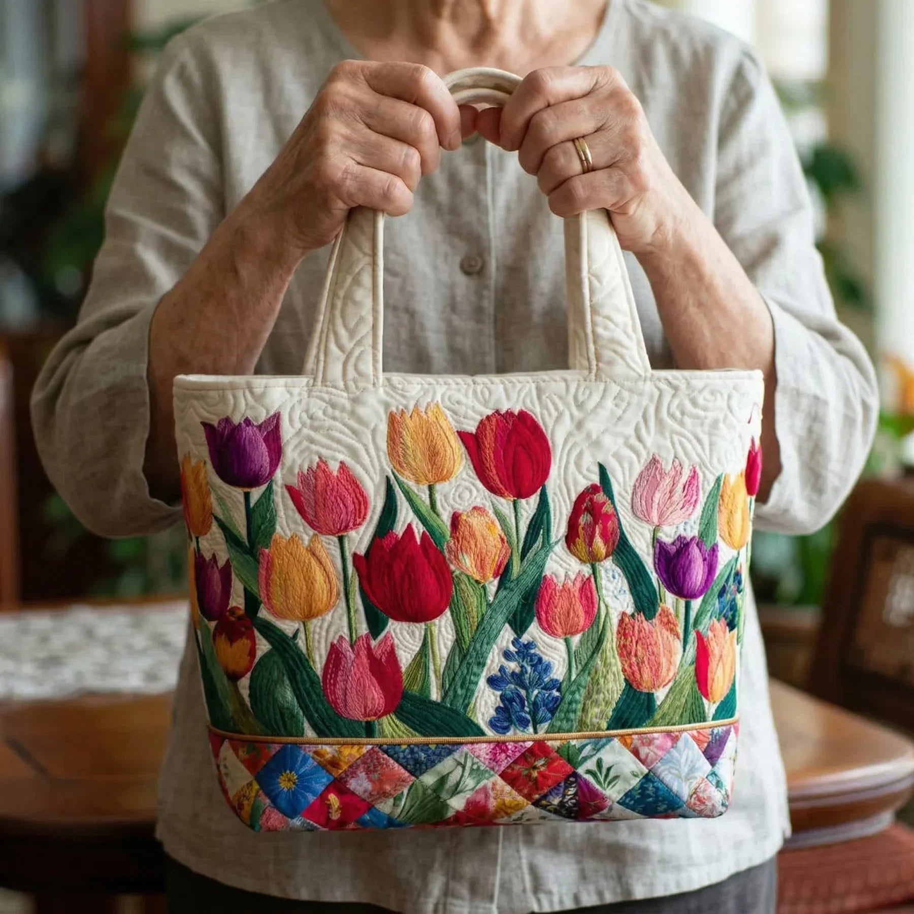 Quilted Tote Bag - Tulip Garden